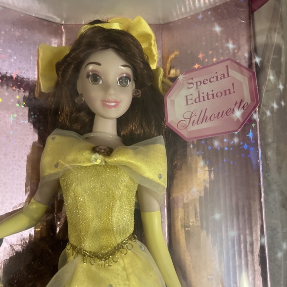 DISNEY PRINCESS SPECIAL EDITION BELLE BEAUTY AND THE BEAST PORCELAIN DOLL - Picture 2 of 8